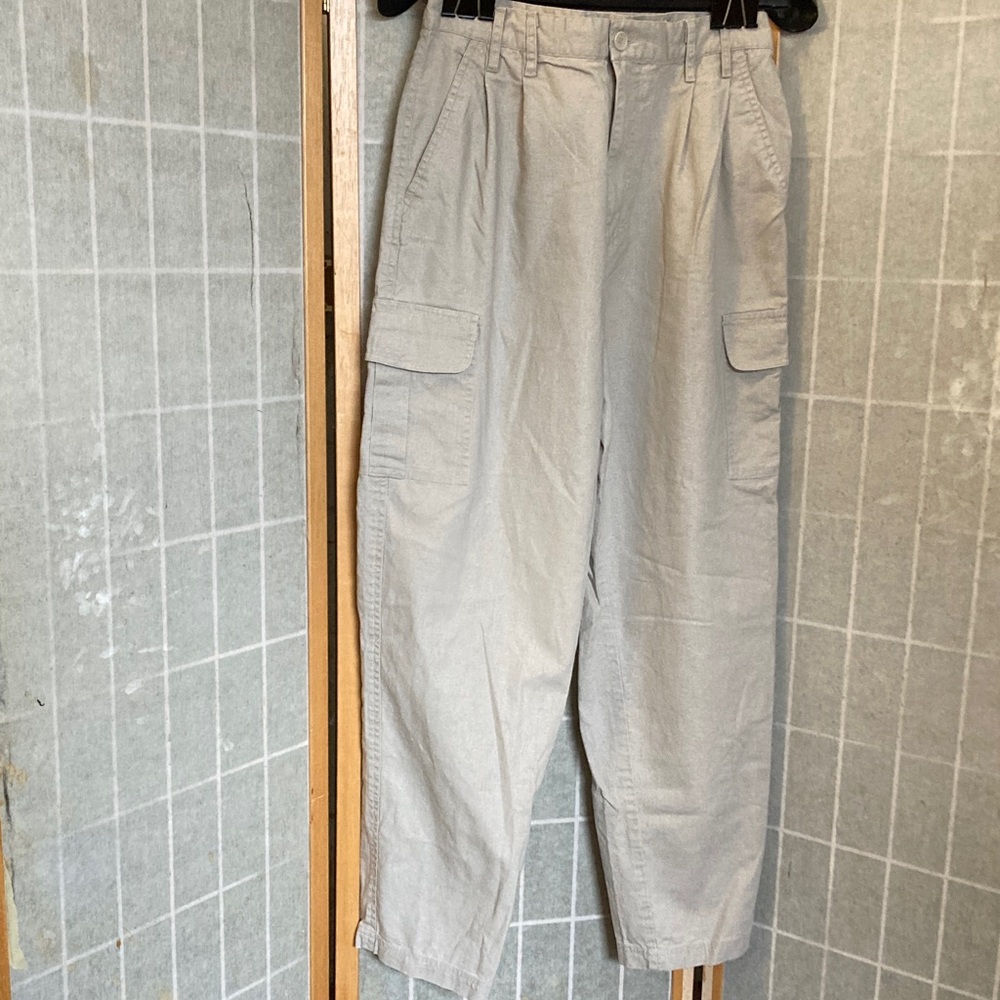 Men's or women’s Casual Cargo Pants - beige